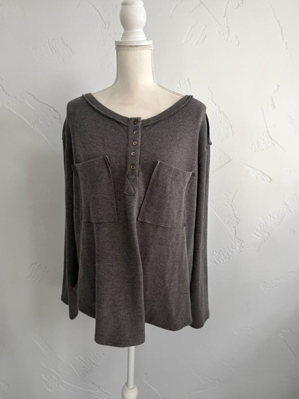 POL Gray Henley Soft Long Sleeve Top Size Large